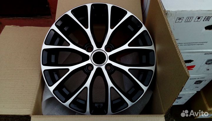 Новые диски CaRweL R15 Хендай Солярис