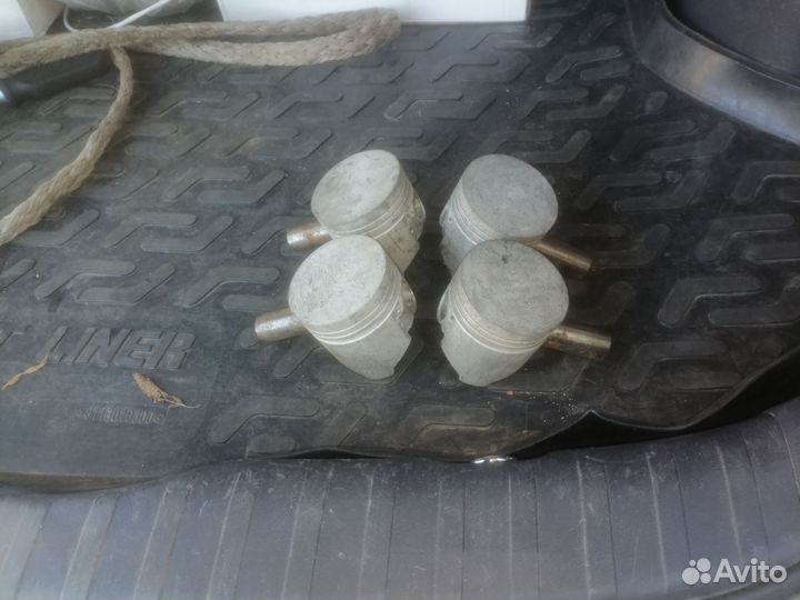 Поршни набор ваз