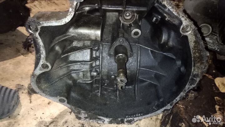 МКПП Audi 100 C3