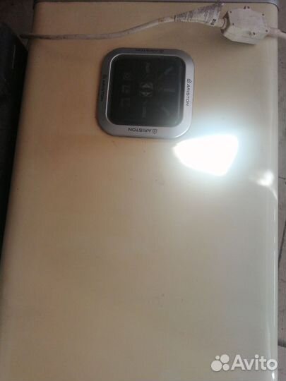 Бойлер водонагреватель 80 л аристон