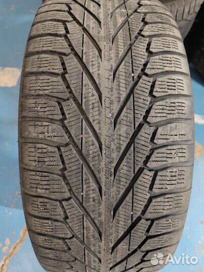 R20 Nokian Tyres Hakkapeliitta R2 SUV 275/45, PCD 5x130 DIA 71.6