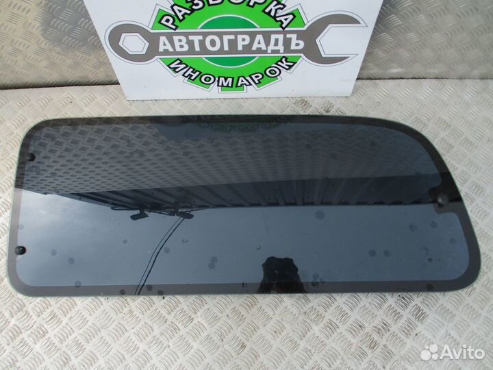 Стекло заднее левое кузовное Hyundai Starex H1