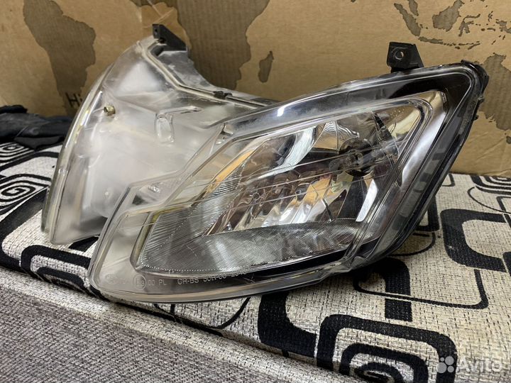 Продаю фару априлия фактори, цена договорная