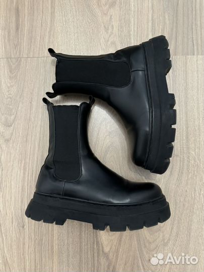 Челси bershka 40 EU