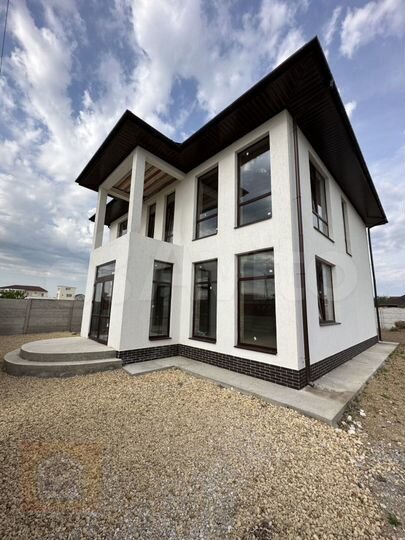 Дом 216 м² на участке 6 сот.