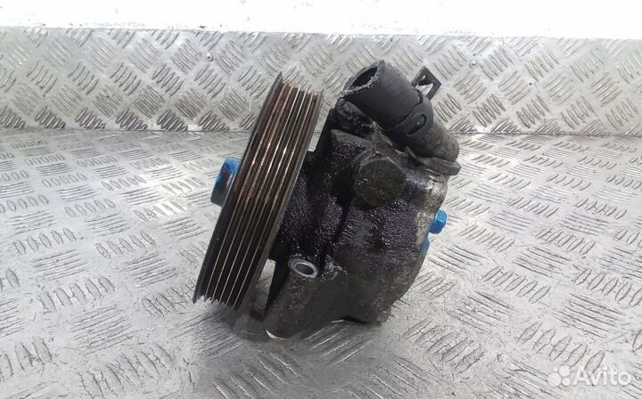 Насос гидроусилителя руля Land Rover Freelander 2