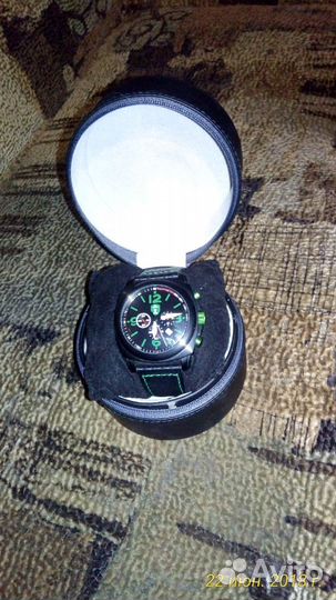 Часы для фанатов футбола