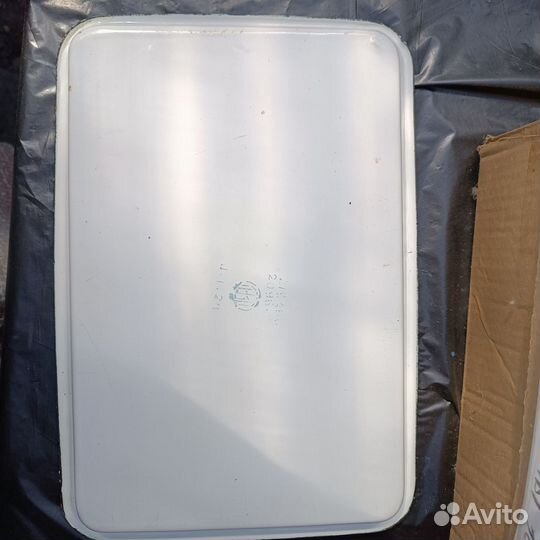 Для ретро-кафе. поддон со стаканами