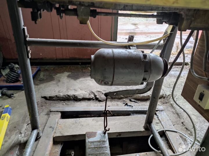 Швейная машина