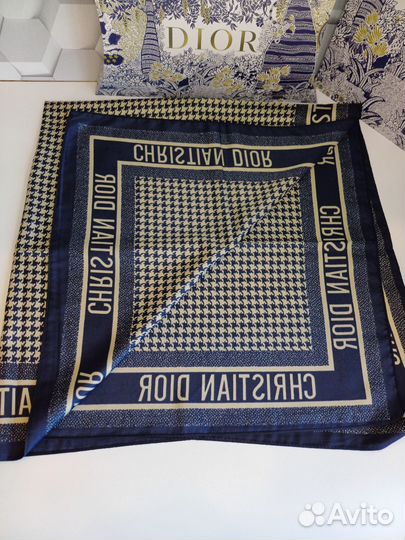 Платок Christian dior