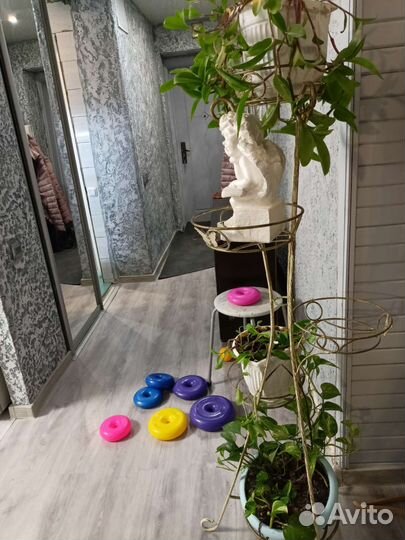 Подставка для цветов