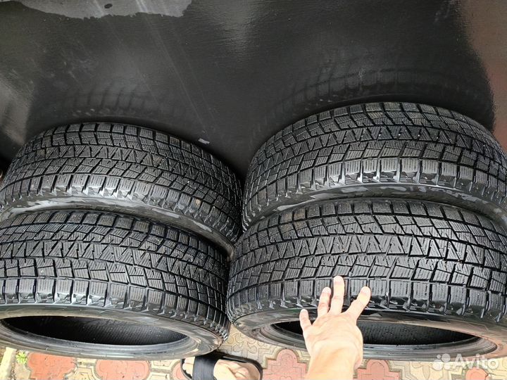 Bridgestone Blizzak DM-V1 225/55 R19 99R