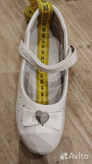 Туфли белые для девочки, размер 30
