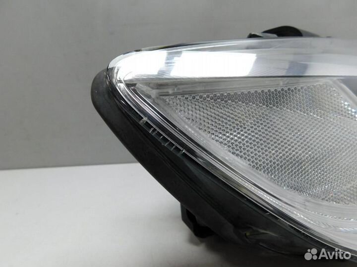 Фара правая Audi Q7