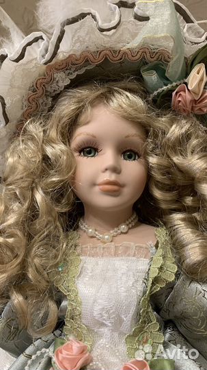 Фарфоровая кукла Remeco Collection