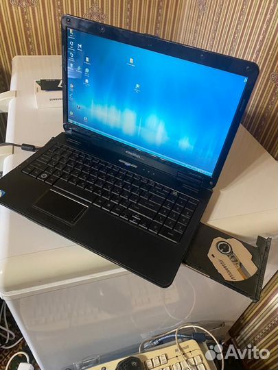 Ноутбук emachines