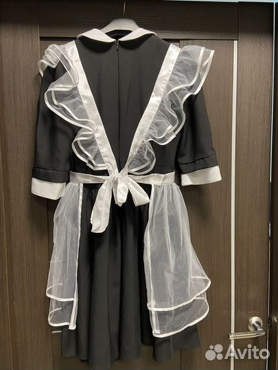 Школьное платье с фартуком