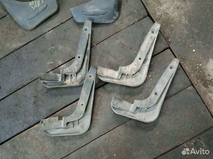 Брызговики на Део Матиз