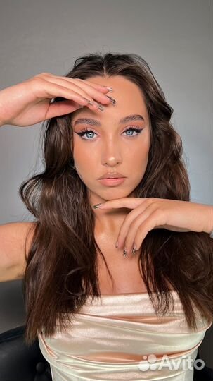 Макияж и прическа