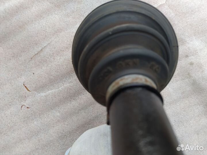 Привод пердний всборе на ауди100 С 3