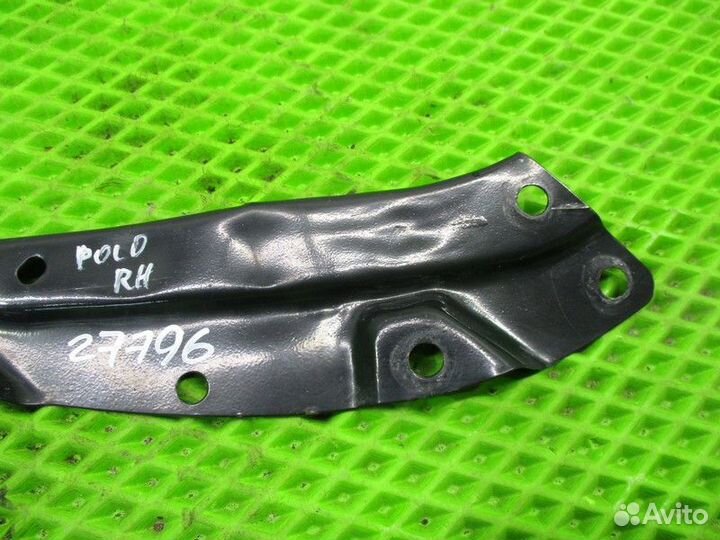 Кронштейн фары правый Volkswagen Polo 5 MK5