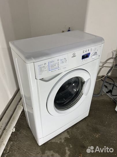 Стиральная машина indesit