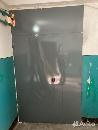 Дверь в подъезд металлическая