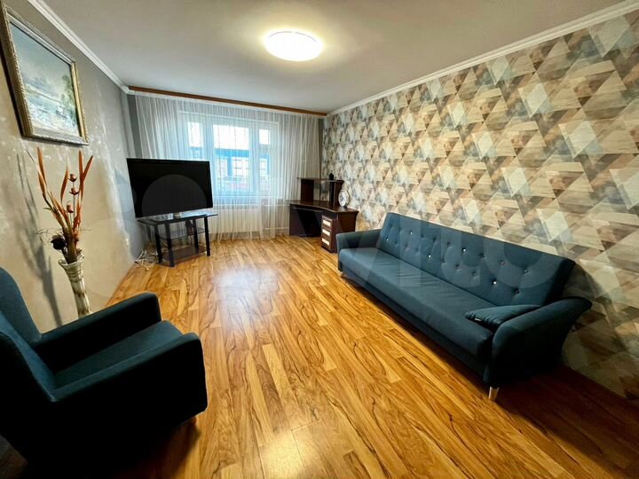 2-к. квартира, 58 м², 3/10 эт.