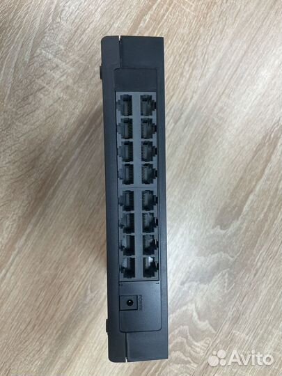 Коммуникатор (свитч) на 16 портов