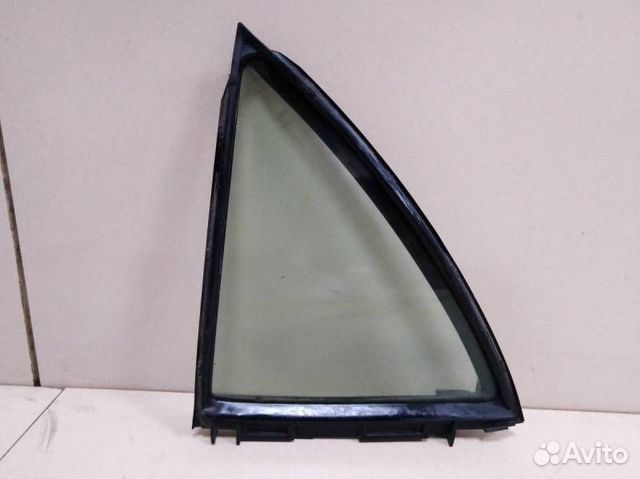Стекло двери задней левой форточка Toyota Corolla