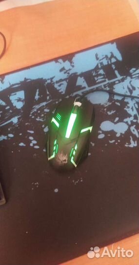 Игровая клавиатура и мышь