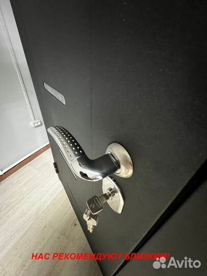 Тяжелая дверь входная под ключ