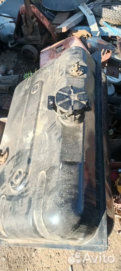 Бензобак на грузовик