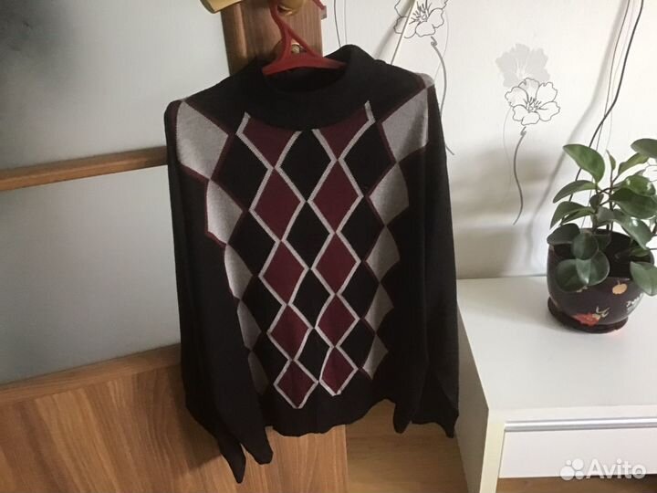 Жилетка спортивная и свитер - 46-48 размер