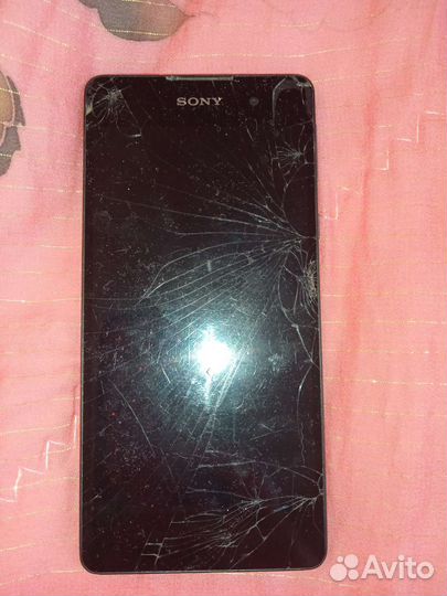 Телефон Sony xperia