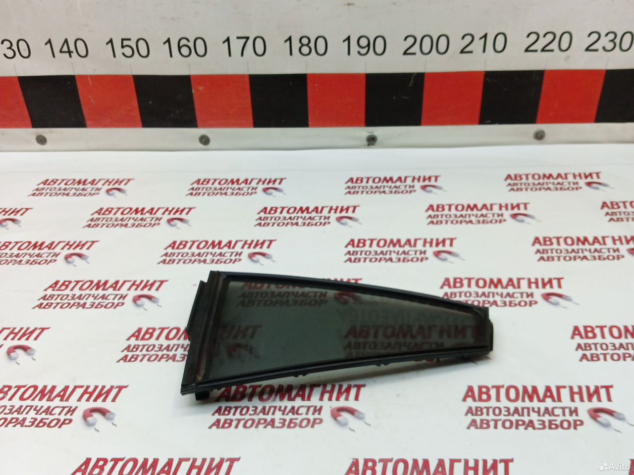 Форточка задняя левая Тойота Рав 4 ха40