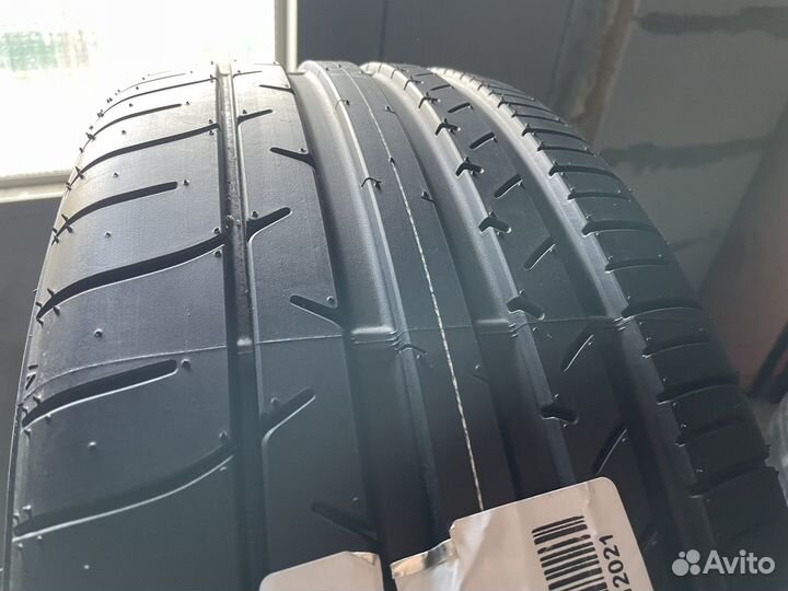 Dunlop SP Sport Maxx 050+ 255/45 R20 94V
