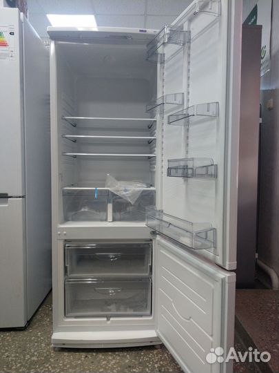 Холодильник новый