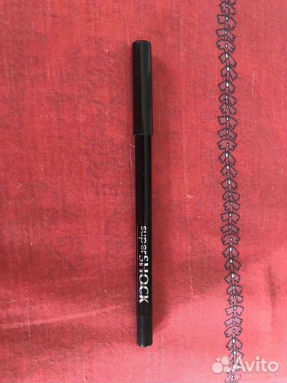 Карандаши для глаз, тени, румяна