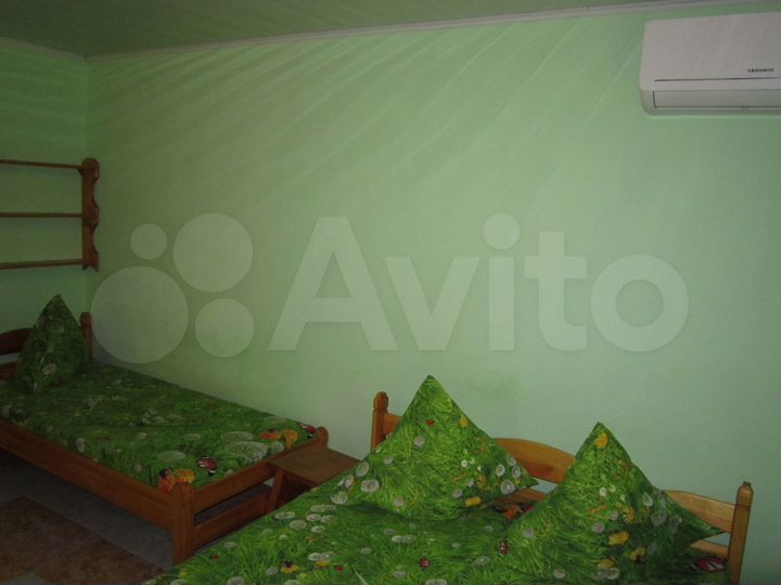 Комната 23 м² в 1-к., 1/2 эт.