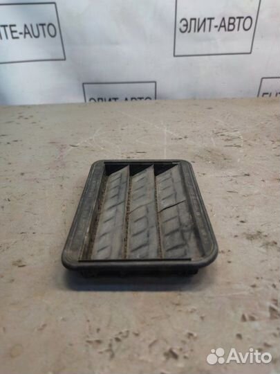 Решетка вентиляционная левая Bmw 5 G30 2.0 2021