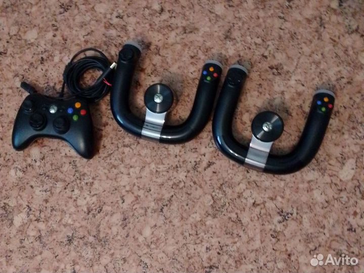 Xbox 360 с kinect, 3 джойстика и 2 игры