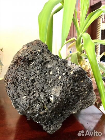 Лава вулканическая