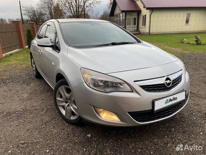 Opel Astra 1.6 МТ, 2011, 173 435 км