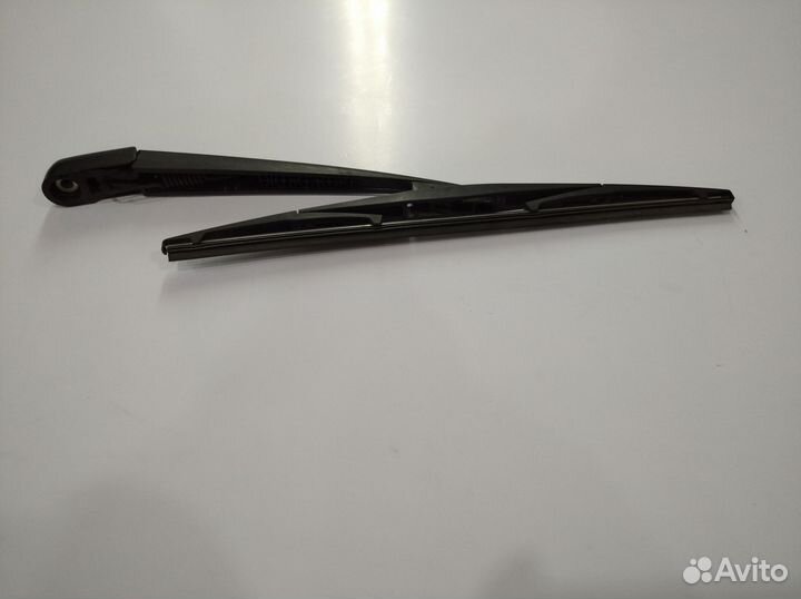 Дворник двери багажника Honda Civic EU1