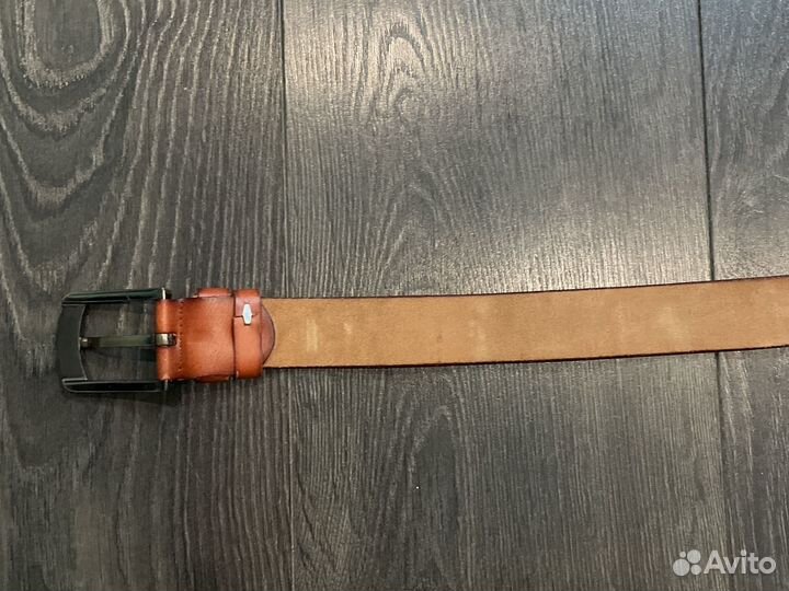 Мужской кожаный ремень коричневый
