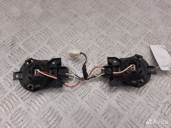 Фонарь салона (плафон) Infiniti QX56 2006