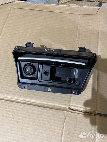 Прикуриватель пепельница BMW X3 E83