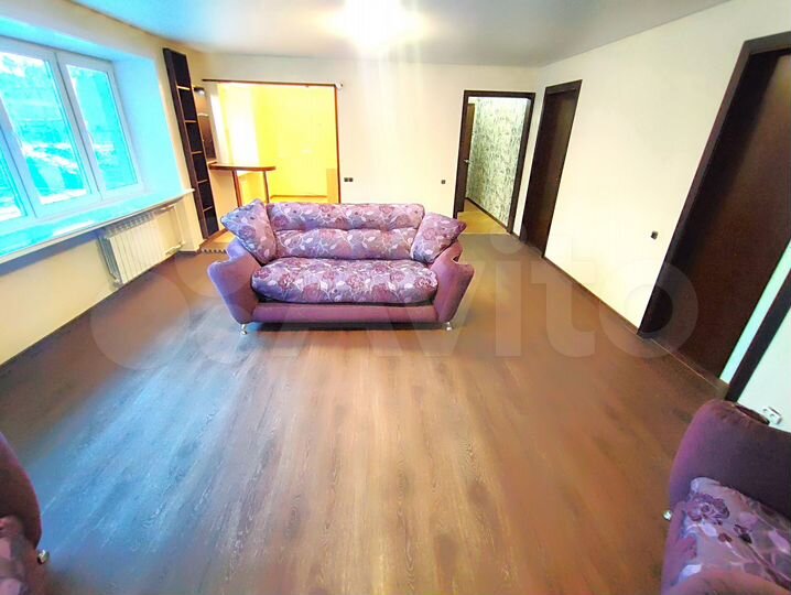 3-к. квартира, 70 м², 1/9 эт.