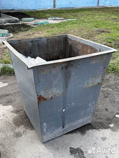 Мусорный контейнер 1100л